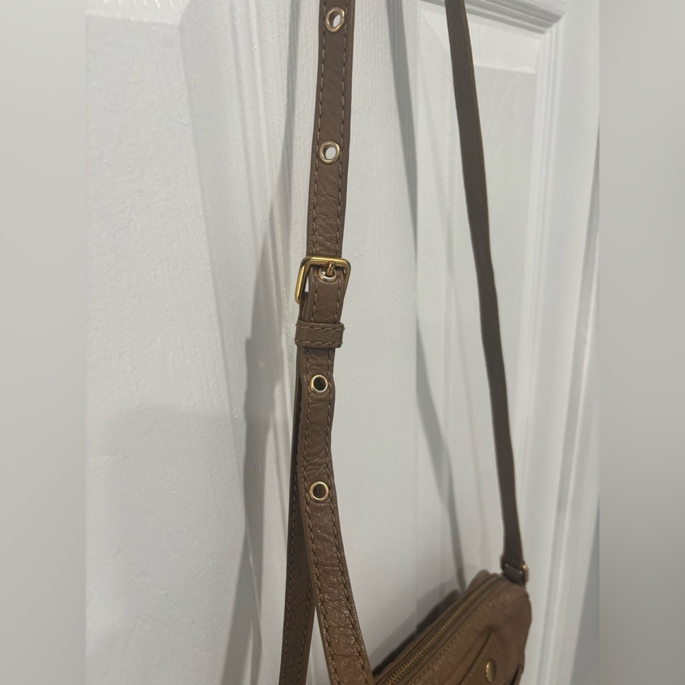 Marc by Marc Jacob's Preppy Taupe leather traveler swing crossbody bag WOMEN'S - Picture 8 of 16